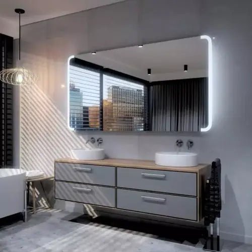 Miroir LED XXL de 2m x 1m dans une salle de bain moderne avec double vasque