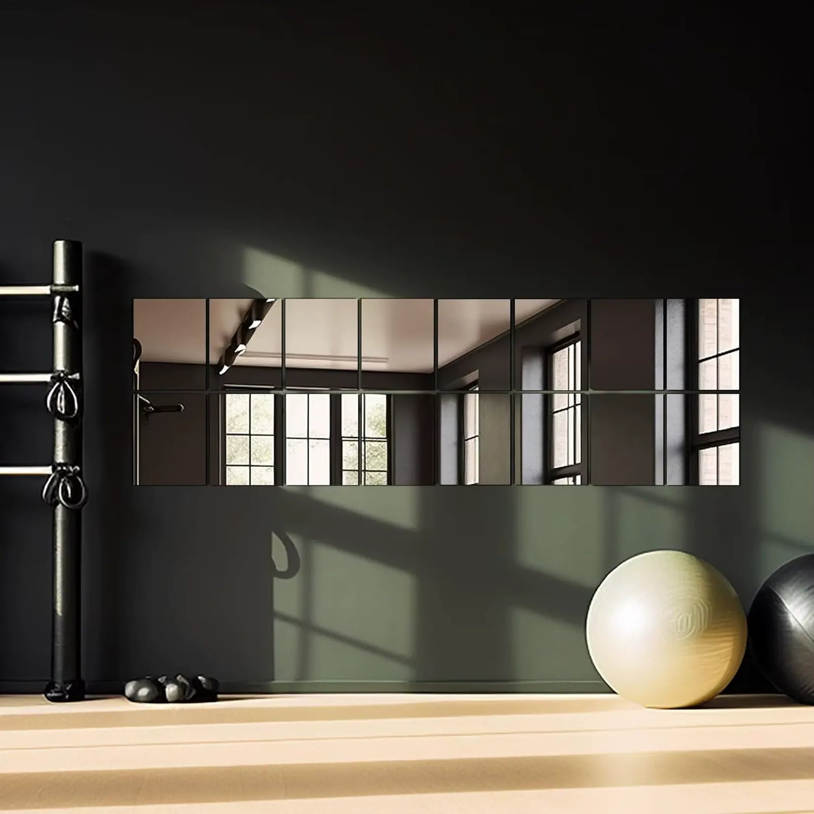Miroir autocollant 30x30 cm assemblage horizontal salle de sport.