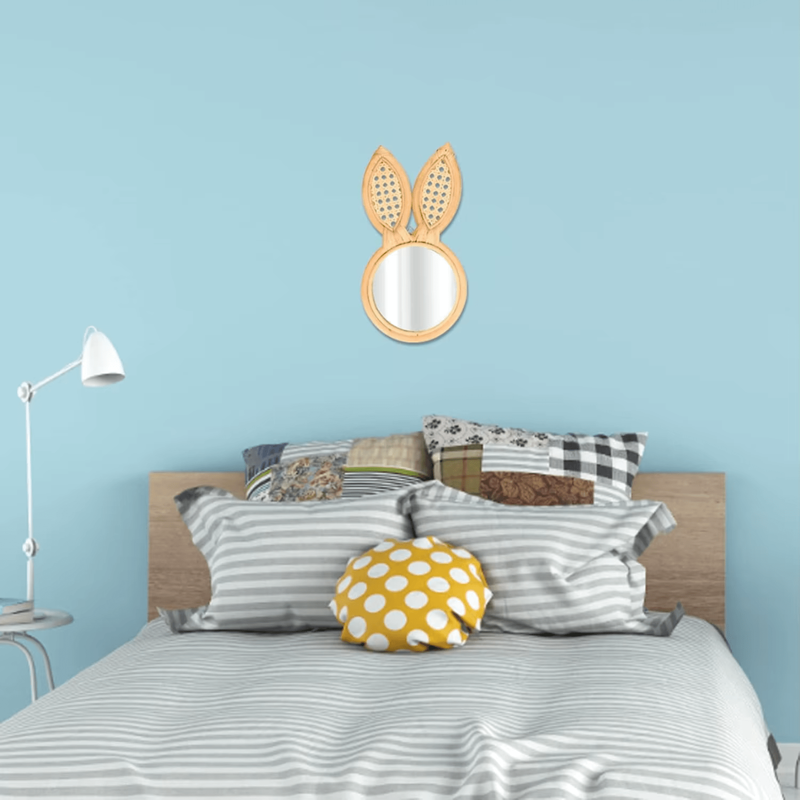 Miroir oreille lapin décoratif pour chambre d'enfant.