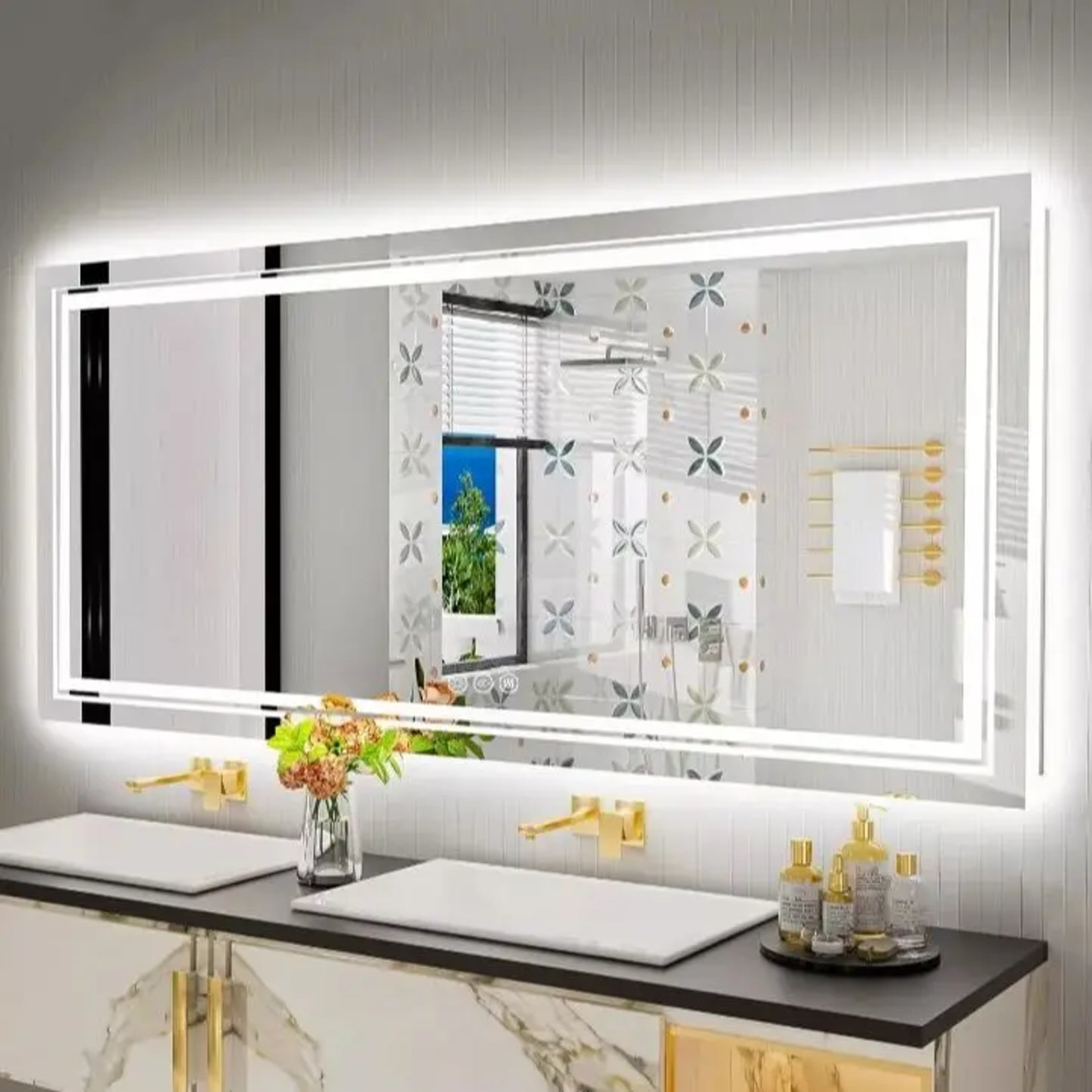 Miroir pour double vasque avec éclairage LED diffus et ambiance de salle de bain raffinée.