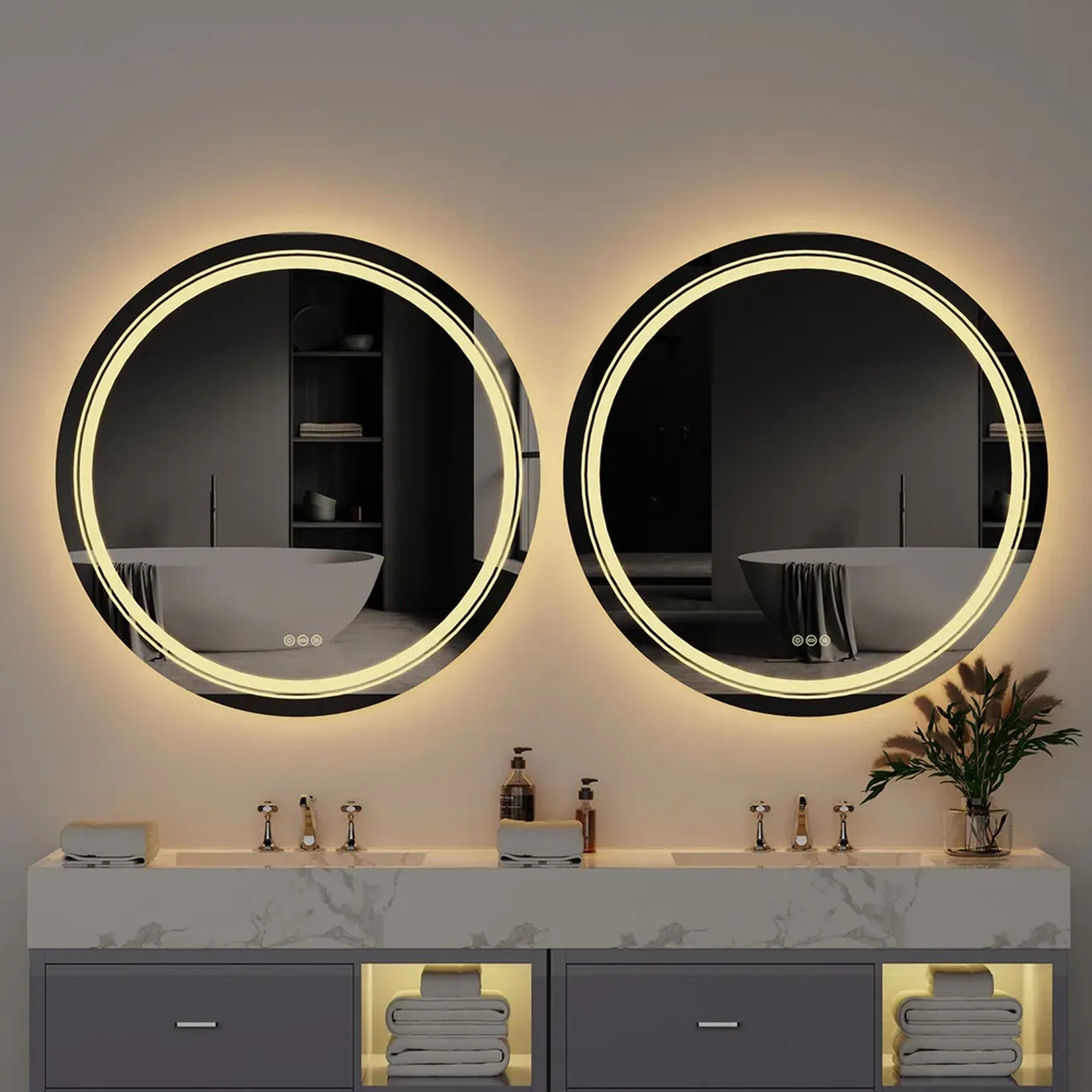 Deux miroirs ronds LED salle de bain 60 cm cadre noir – lumière chaude double vasque.