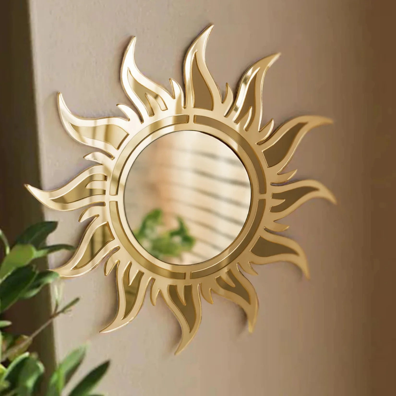 Soleil miroir bohème doré décoration murale.