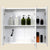 Rangement intérieur de l'armoire salle de bain avec étagères pratiques