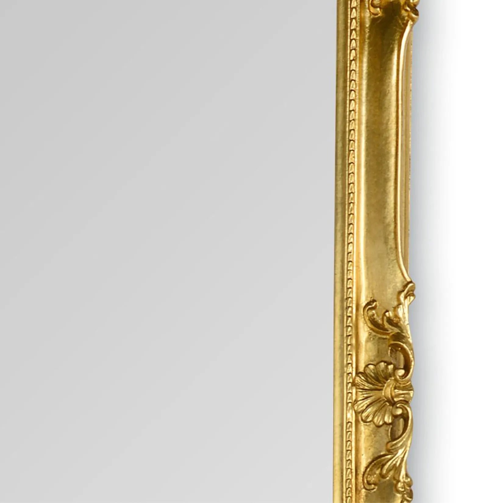 Montant latéral cadre doré sculpté à la main, finition feuille d'or artisanale italienne.