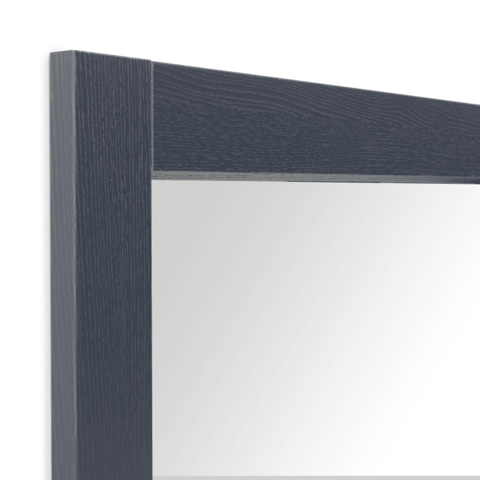 Détail du cadre d'un miroir carré bleu foncé pour un design sophistiqué.