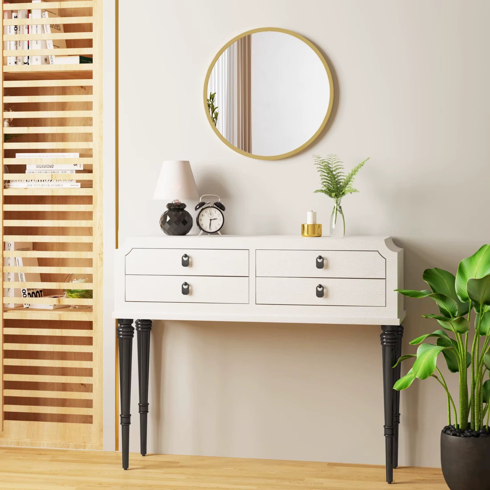 Grand Miroir Rond Doré placé au-dessus d'une console d'entrée au style épuré.