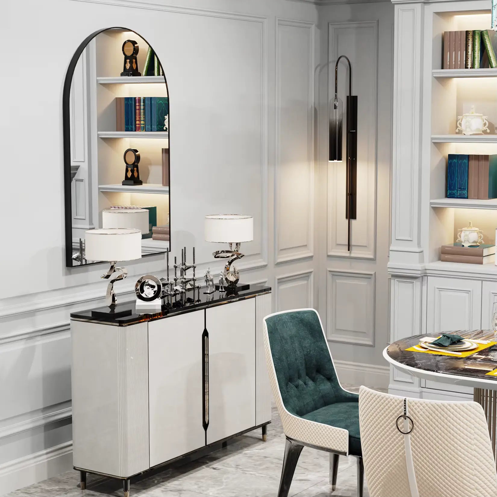 Miroir Arche mural placé au-dessus d’une console moderne dans une salle à manger raffinée.