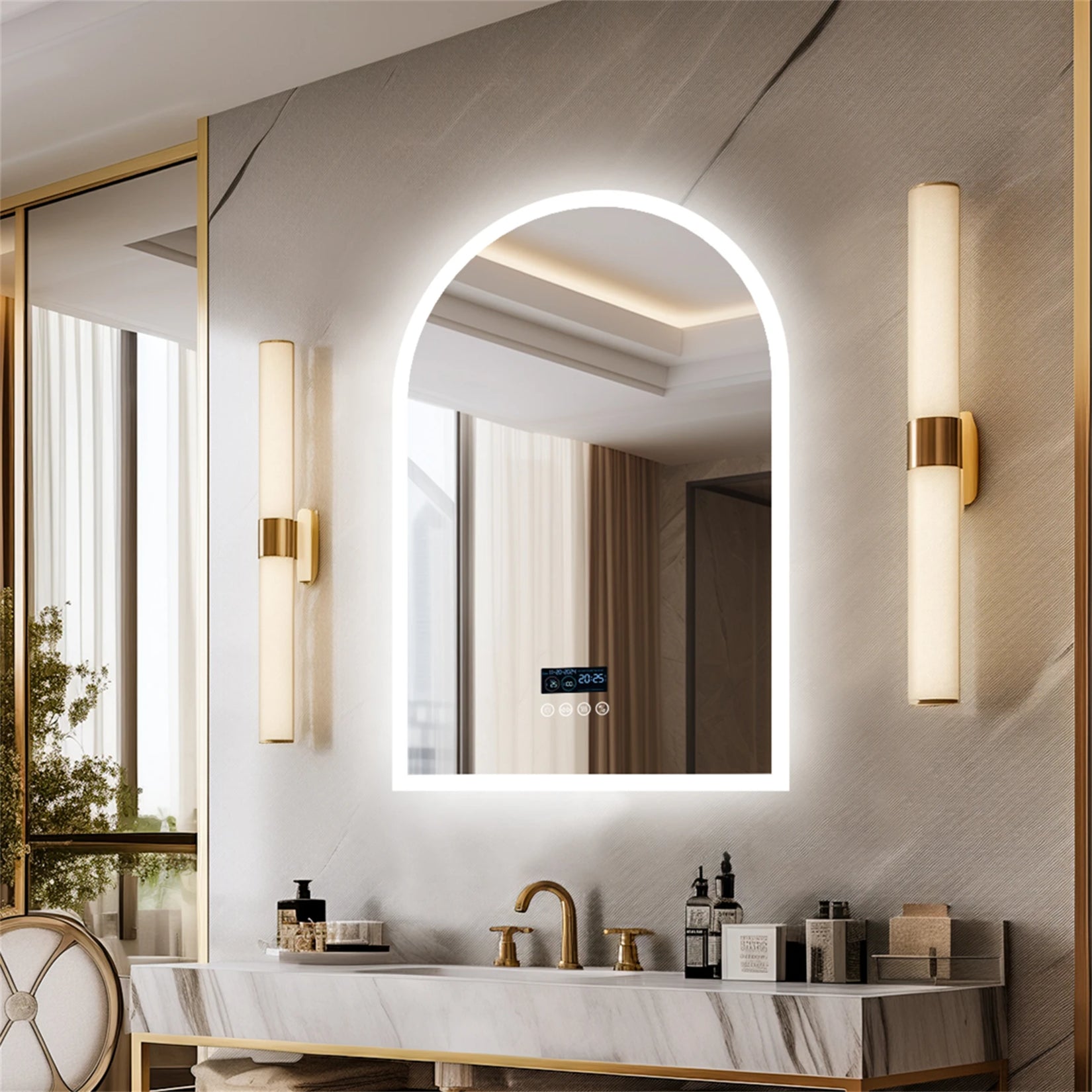 Miroir arche salle de bain design luxueux avec éclairage LED moderne.