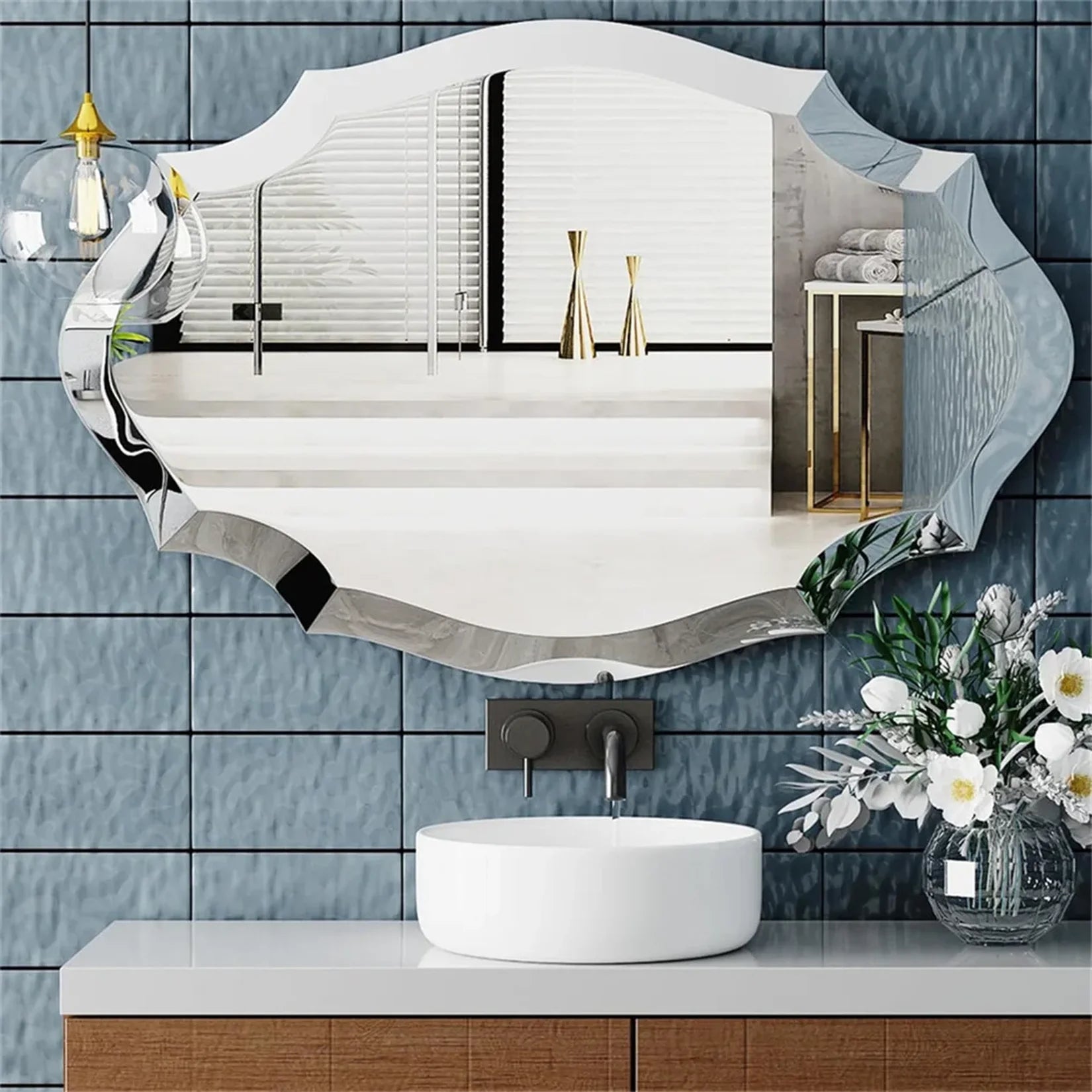 Miroir biseauté salle de bain vasque moderne.