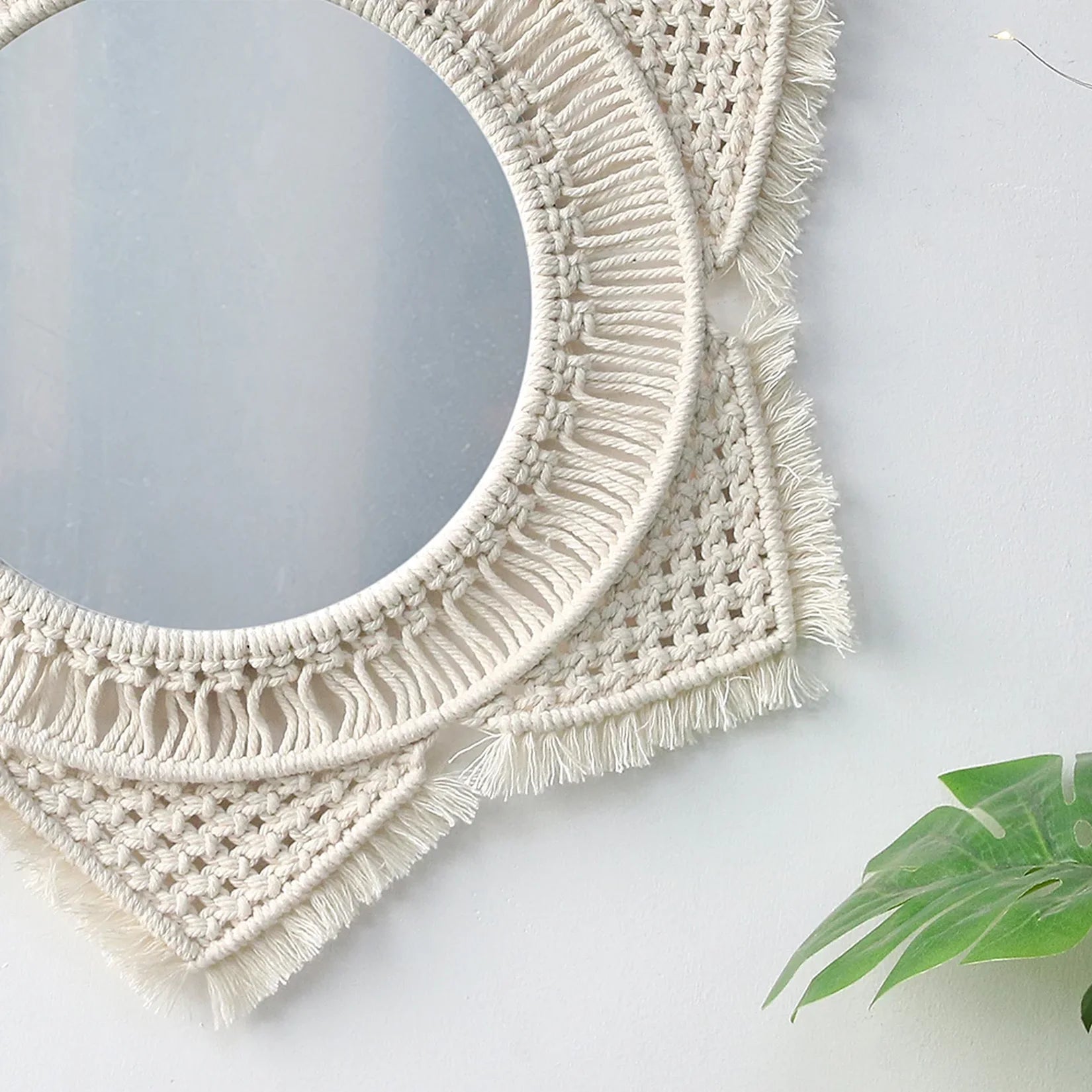 Miroir Bohème Macramé Détail Tressage Franges.