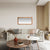Miroir bois installé dans un salon chaleureux au style naturel et épuré.