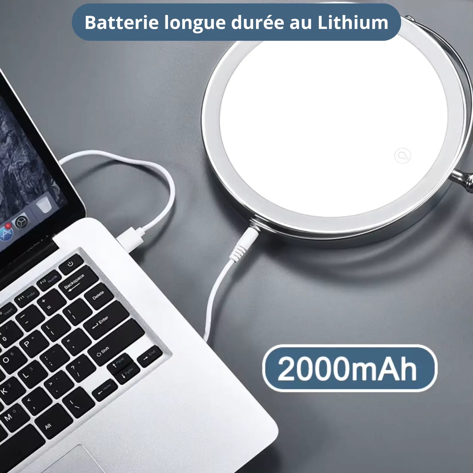 Miroir grossissant sur pied x10 en charge via câble USB.