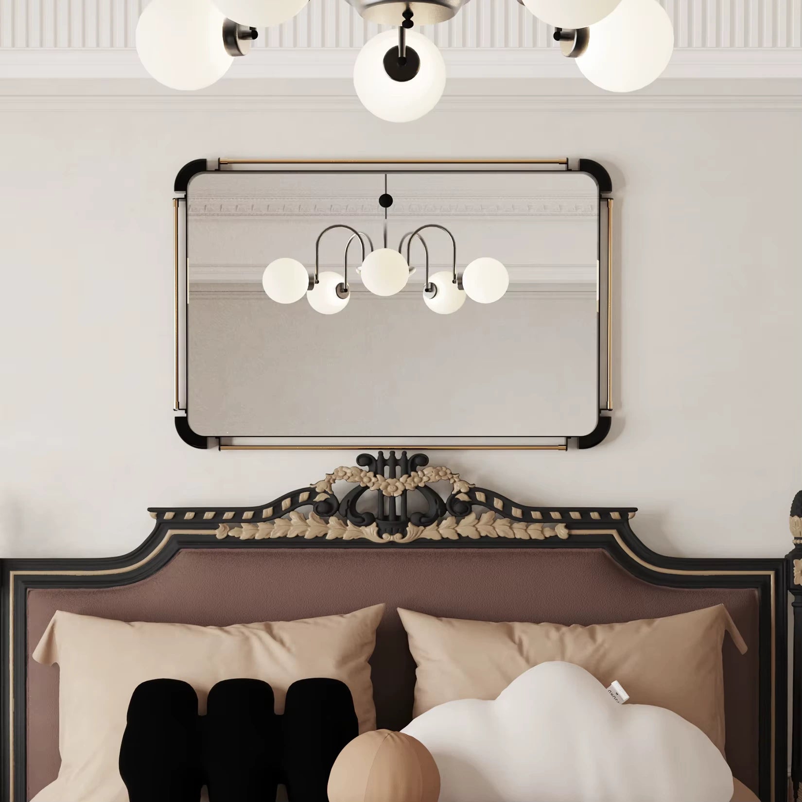 Miroir industriel incroyable au-dessus d’un lit baroque dans une chambre.élégante.