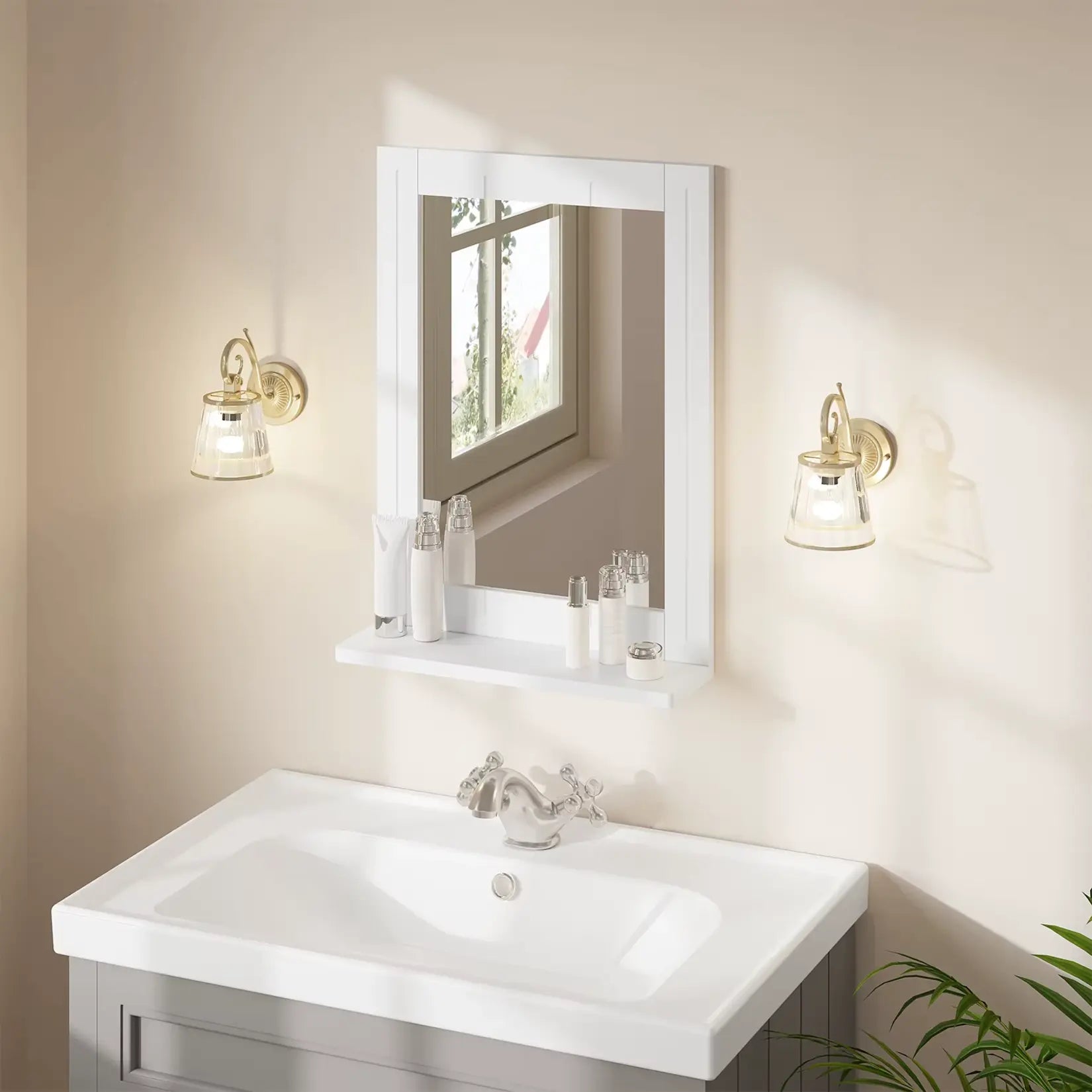 Miroir mural blanc installé au-dessus d’un lavabo.