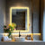 Miroir mural lumineux blanc chaud pour salle de bain.