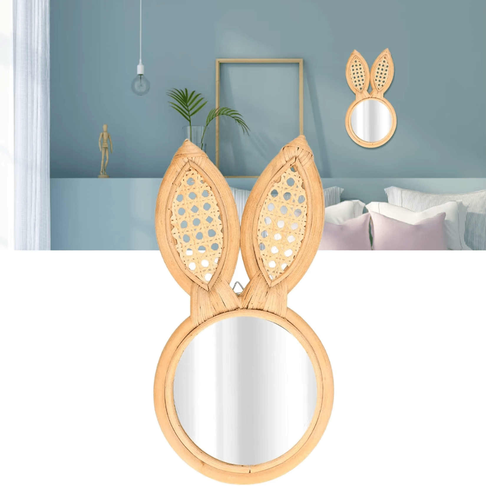 Miroir oreille lapin accroché sur un mur bleu, idéal pour une chambre d'enfant.