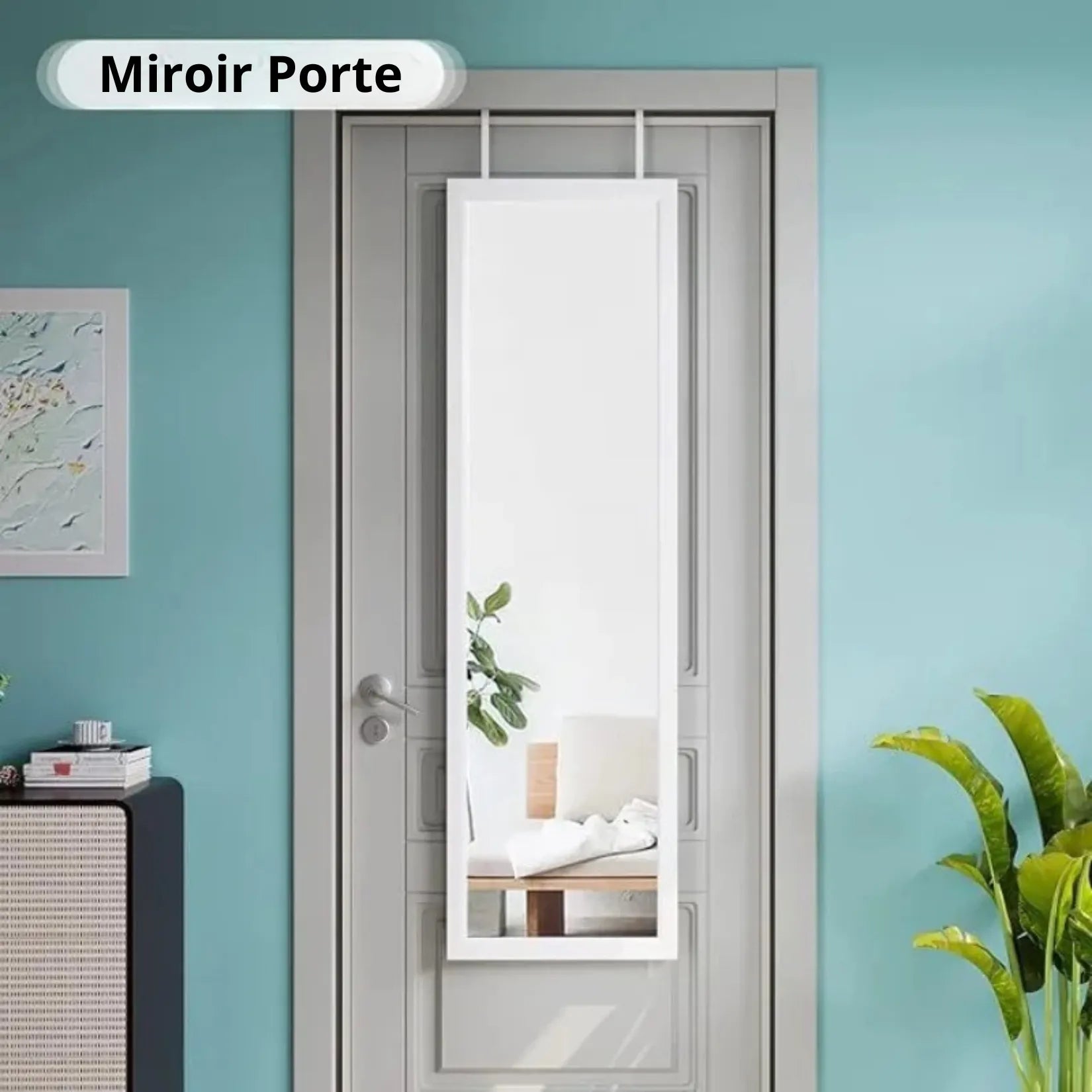 Miroir porte pleine longueur 110x40 cm cadre blanc accroché sur porte grise.