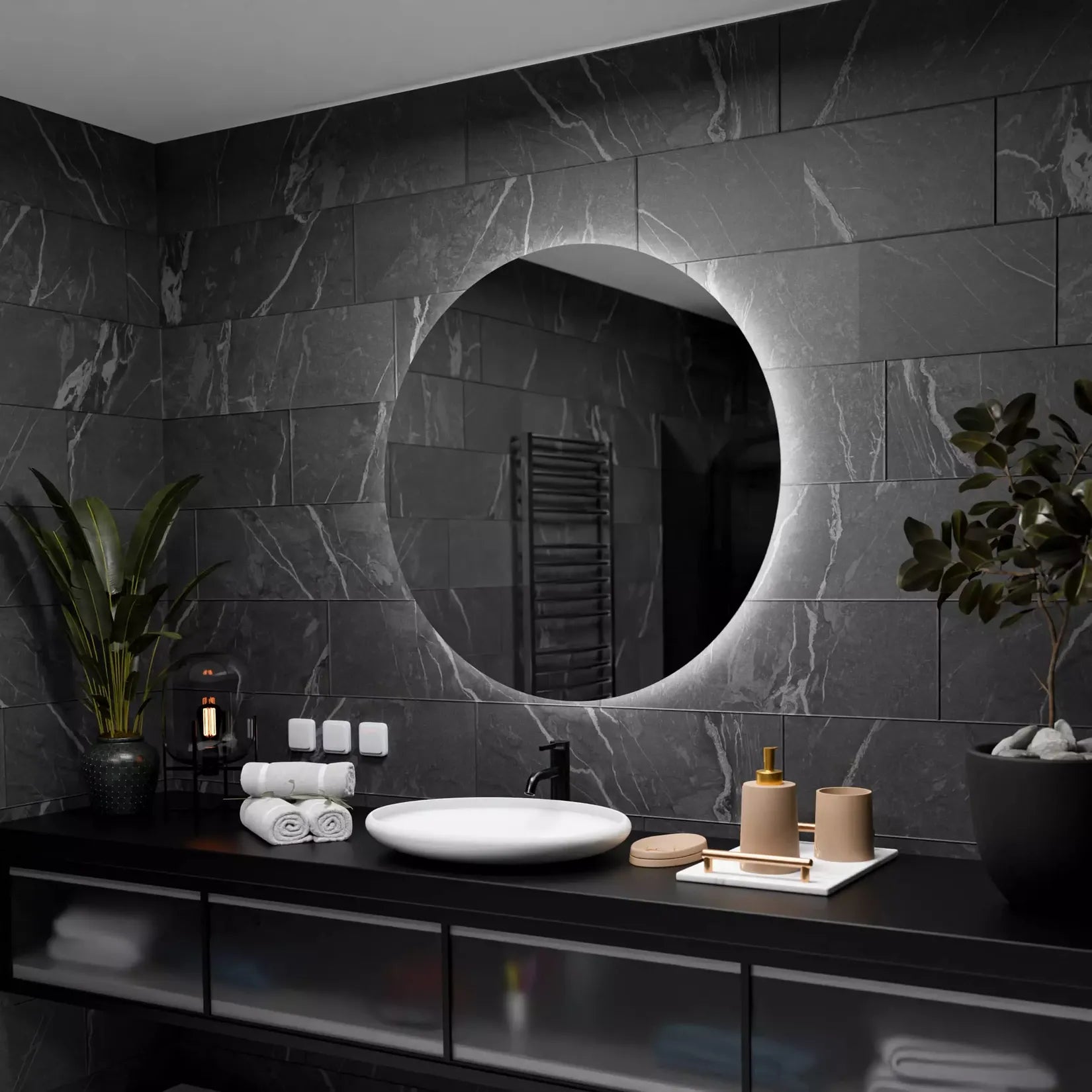 Miroir rond 120 cm LED rétroéclairé – ambiance salle de bain marbre noir.