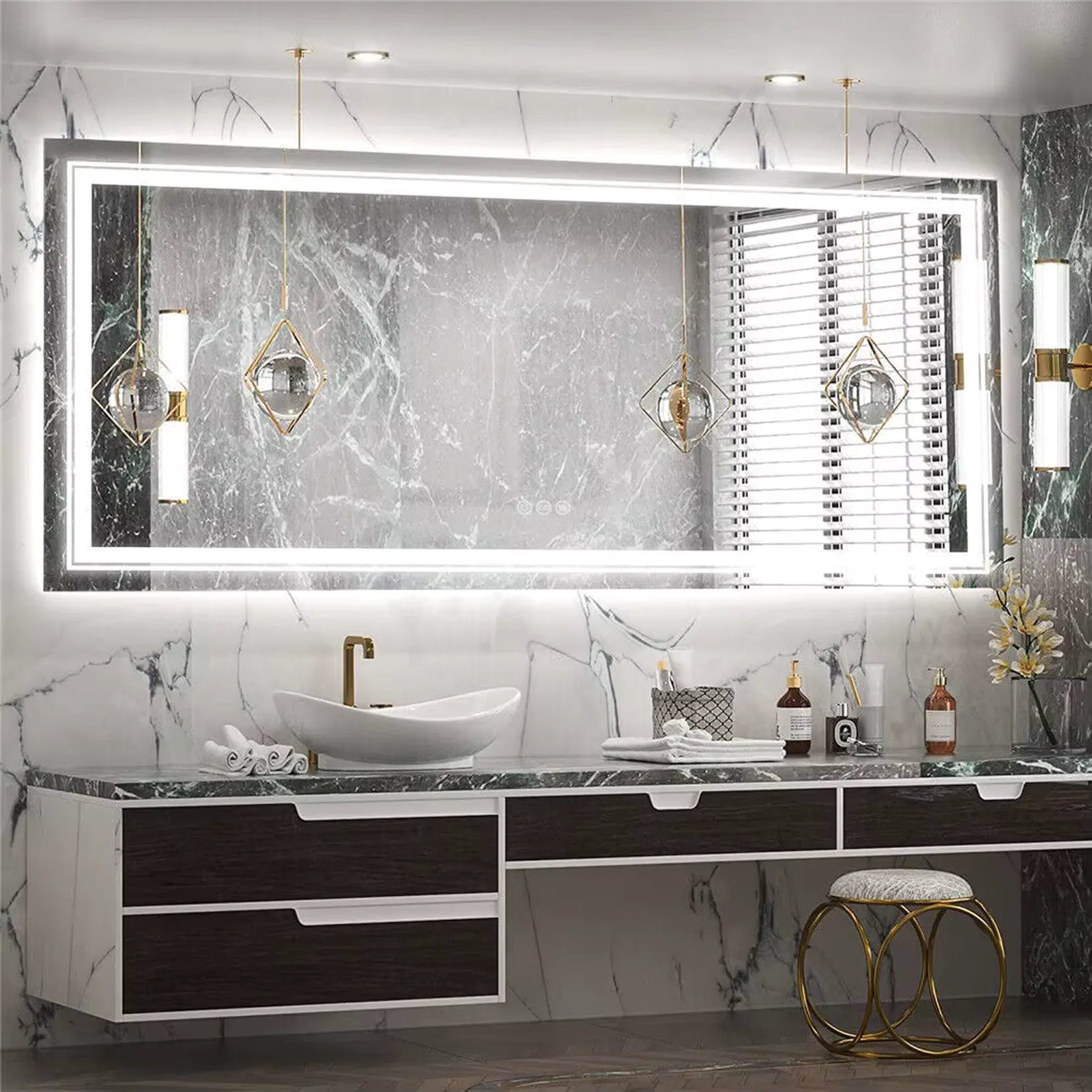 Miroir salle de bain double vasque LED 140x70 cm – marbre noir robinetterie dorée.