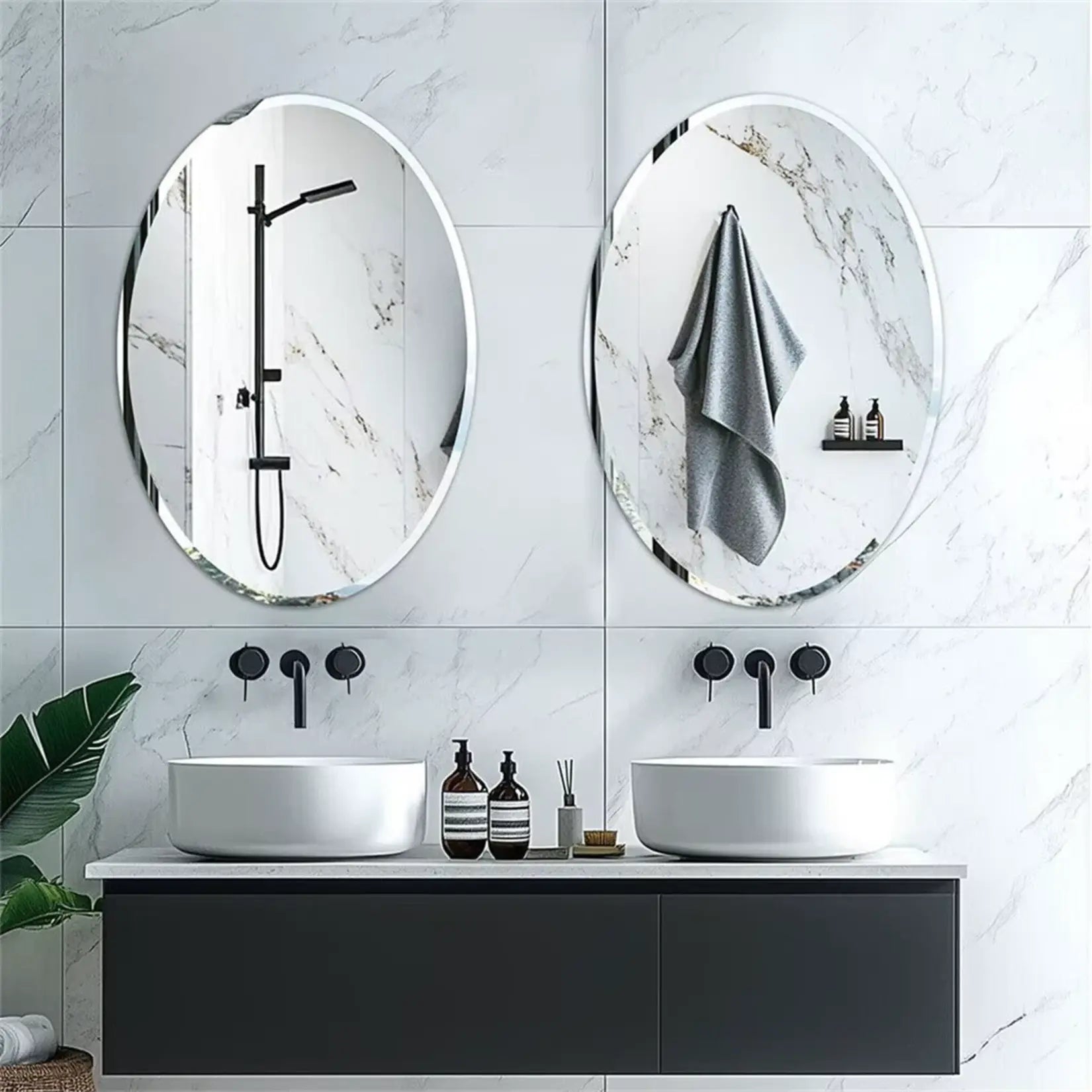 Miroir simple salle de bain 80x60 en verre haute qualité pour une durabilité exceptionnelle.