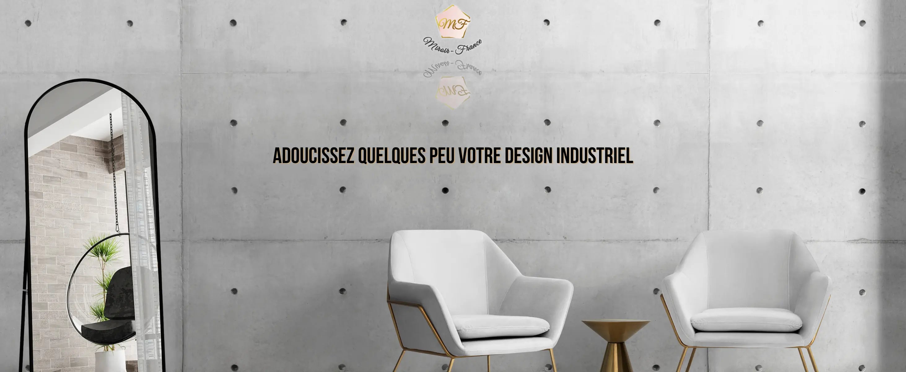 Mise en scène du miroir sur pied noir format XXL avec décor mural graphique.