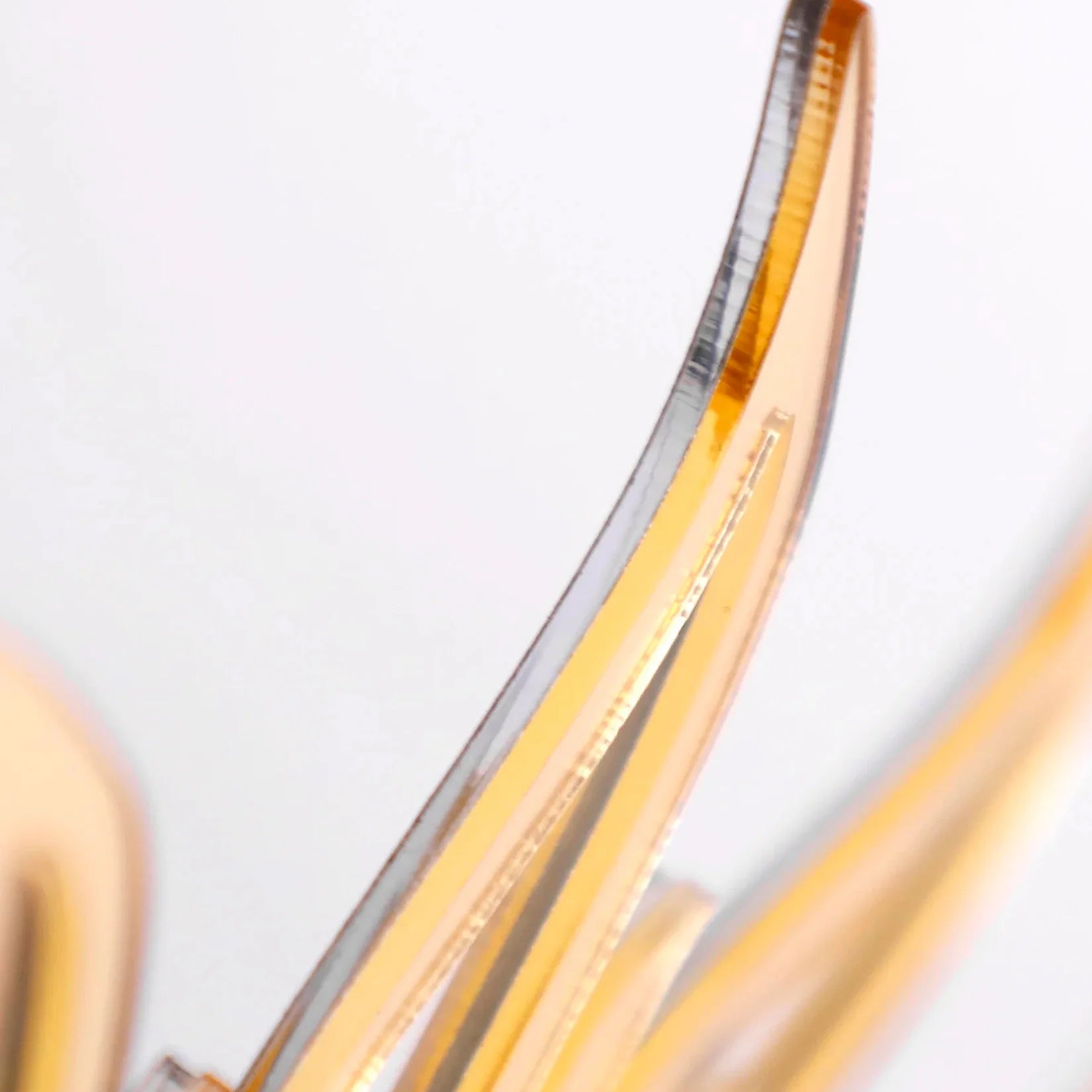 Soleil miroir doré détail rayon finition or.